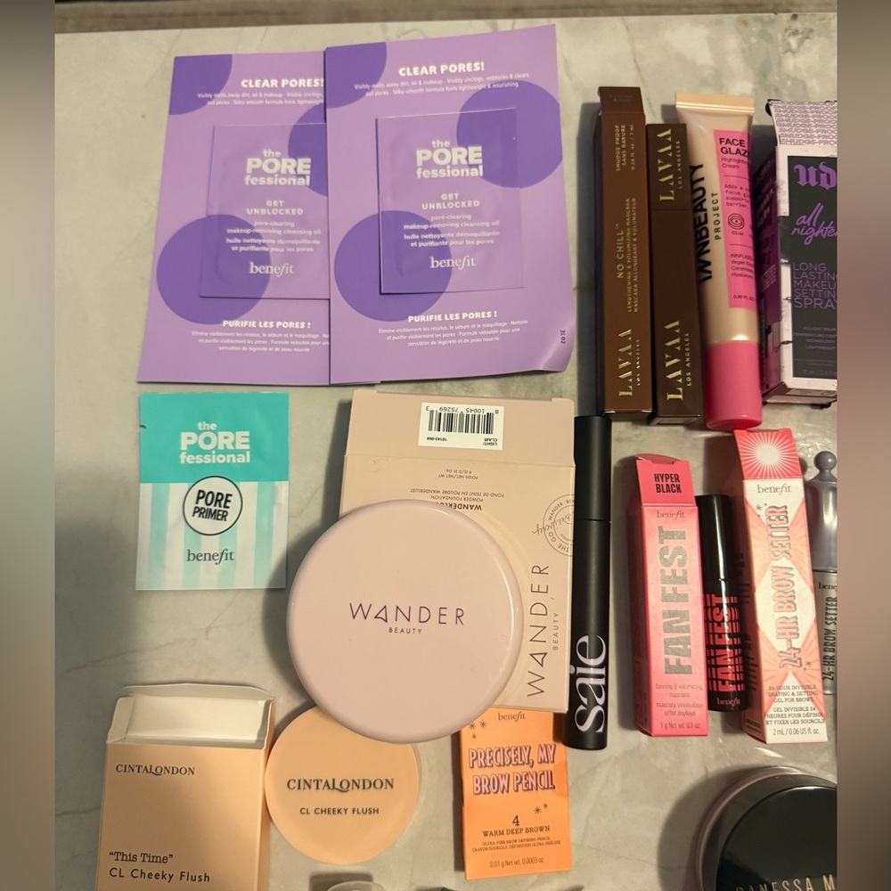 Make Up Set - Picture 2 of 5